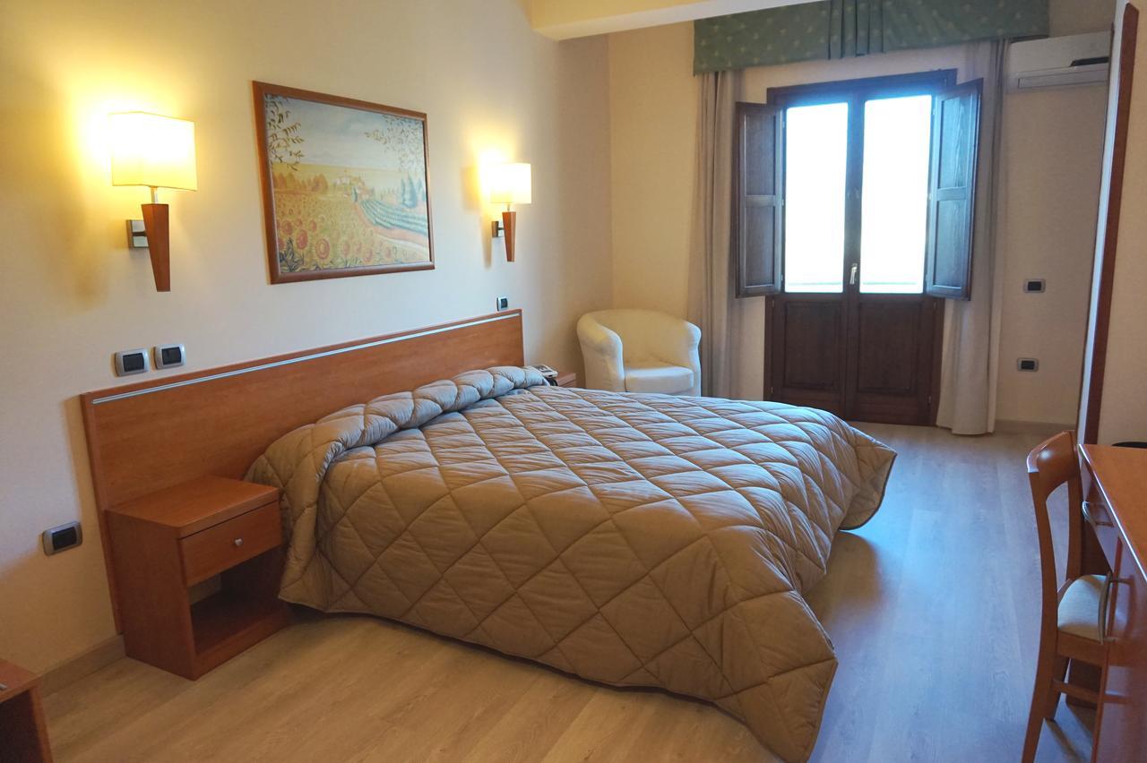 Bel Sito Hotel Due Torri 마노칼자티 외부 사진