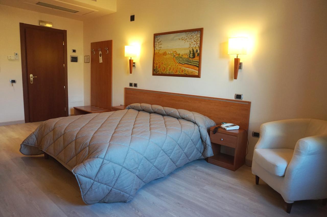 Bel Sito Hotel Due Torri 마노칼자티 외부 사진