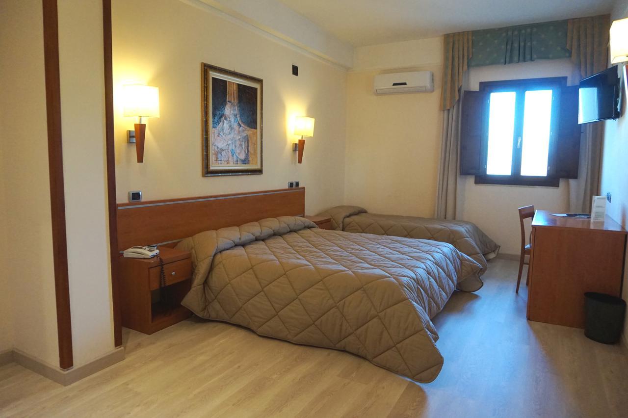 Bel Sito Hotel Due Torri 마노칼자티 외부 사진