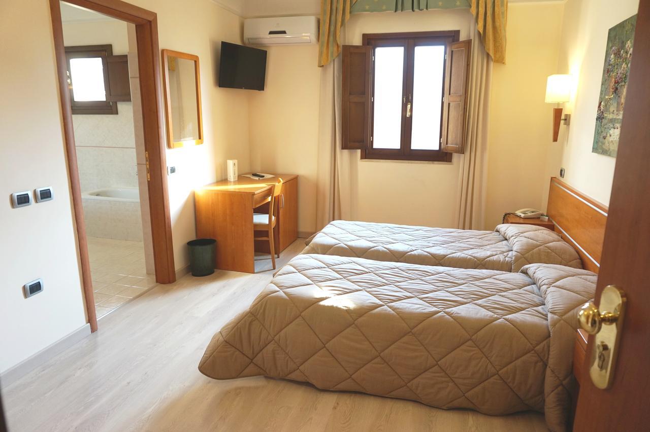 Bel Sito Hotel Due Torri 마노칼자티 외부 사진
