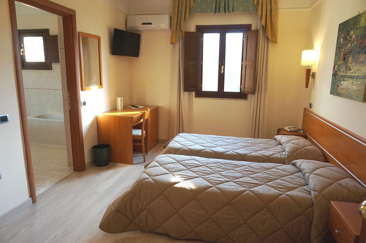Bel Sito Hotel Due Torri 마노칼자티 외부 사진