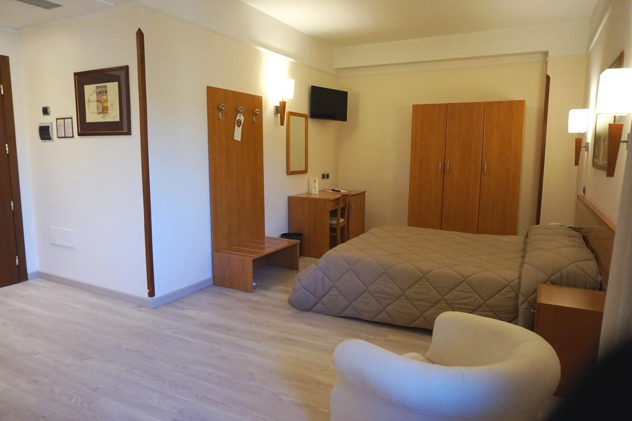 Bel Sito Hotel Due Torri 마노칼자티 외부 사진