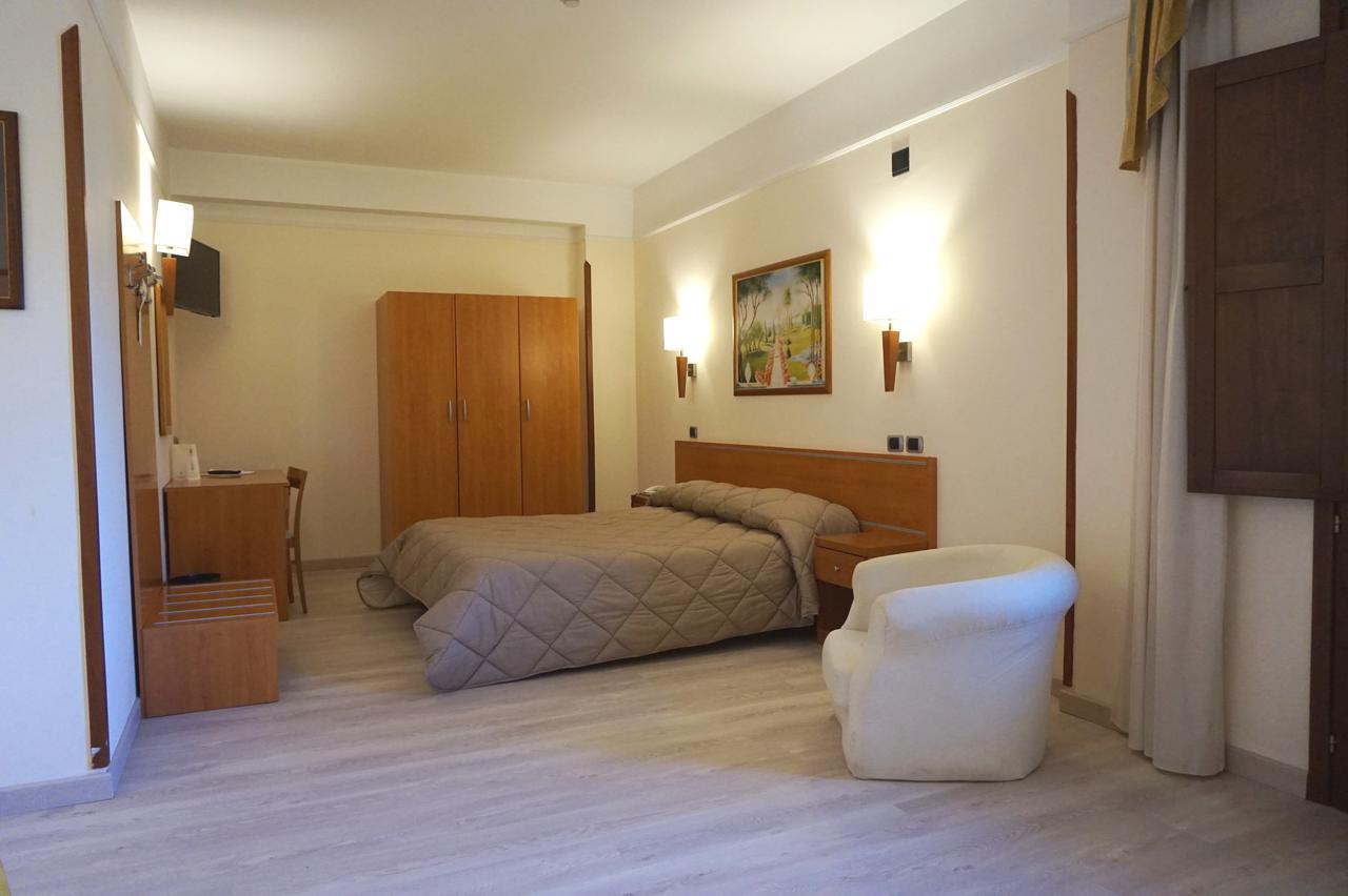 Bel Sito Hotel Due Torri 마노칼자티 외부 사진