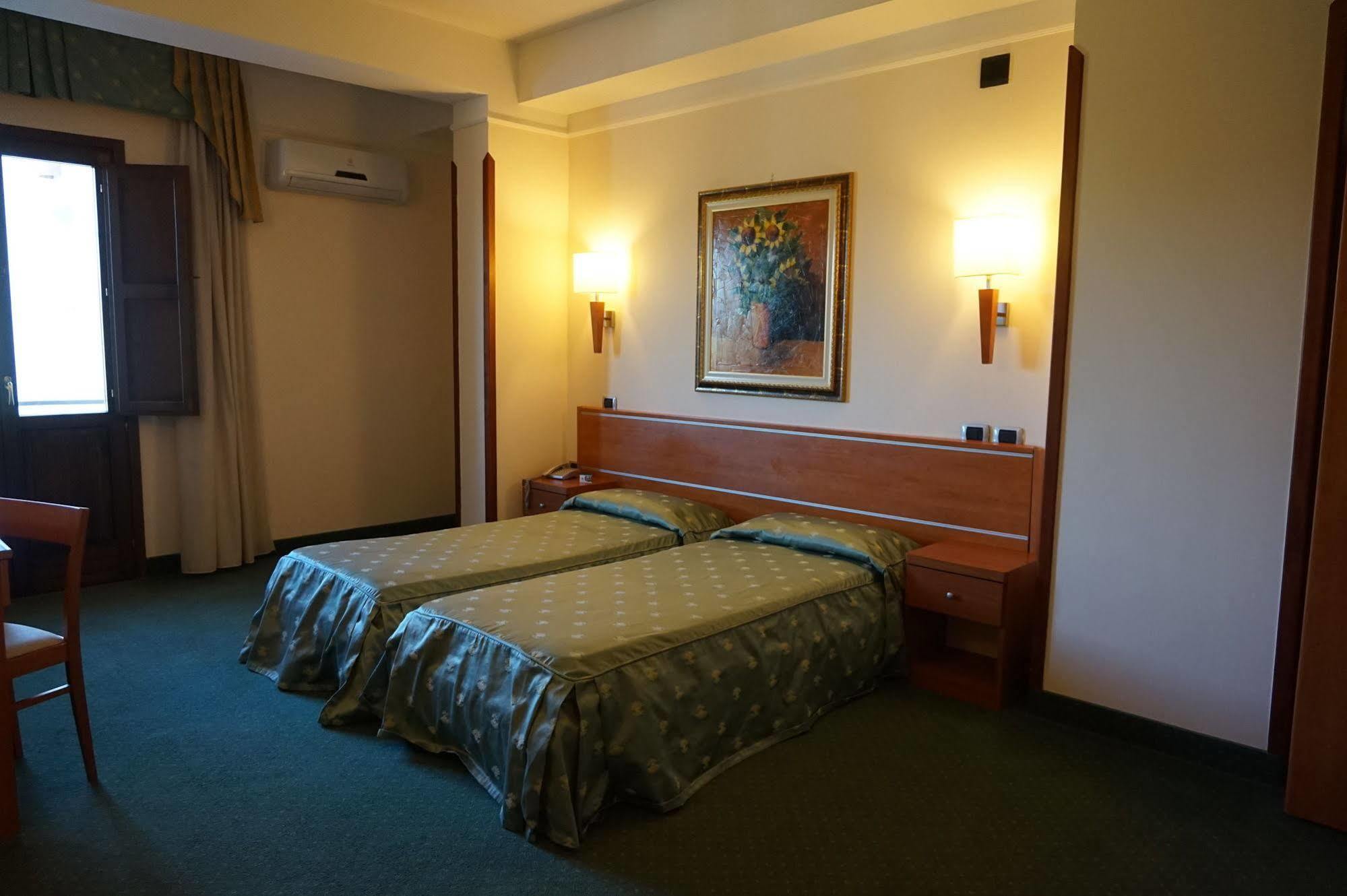 Bel Sito Hotel Due Torri 마노칼자티 외부 사진